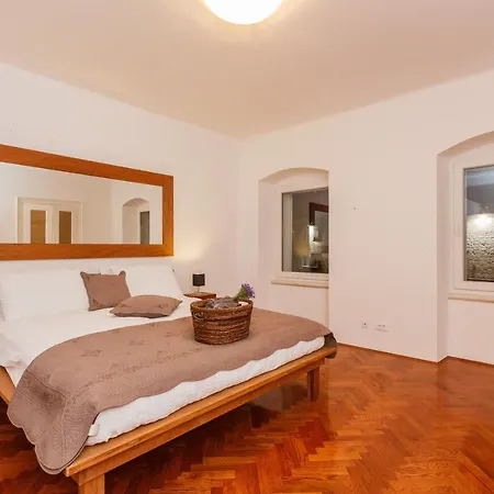 Piazza Dei Signori Penthouse 스플리트