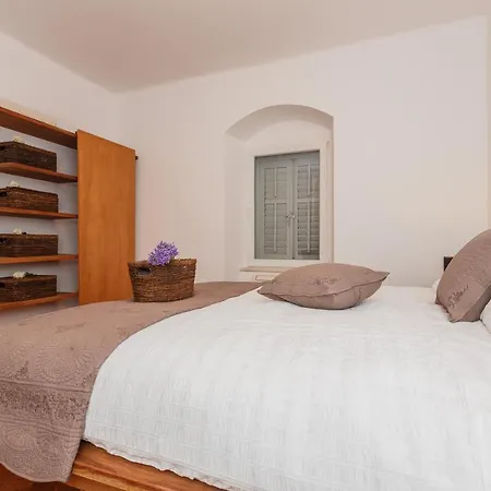 Piazza Dei Signori Penthouse 아파트 *