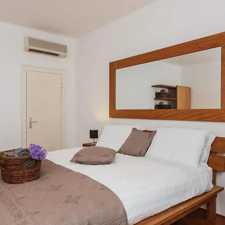 Piazza Dei Signori Penthouse 아파트