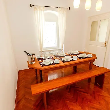 아파트 Piazza Dei Signori Penthouse *