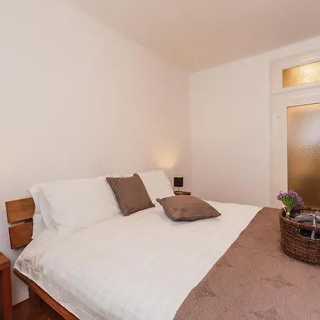 아파트 Piazza Dei Signori Penthouse 스플리트