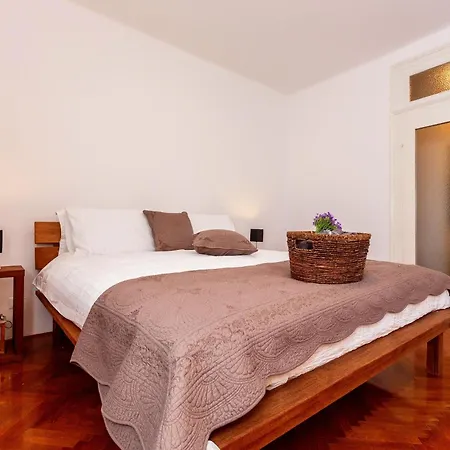 Piazza Dei Signori Penthouse 스플리트