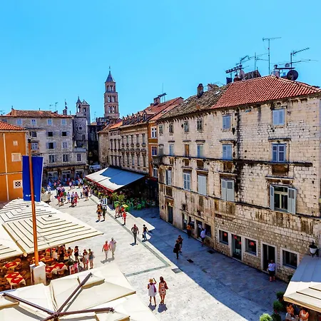 아파트 Piazza Dei Signori Penthouse 스플리트